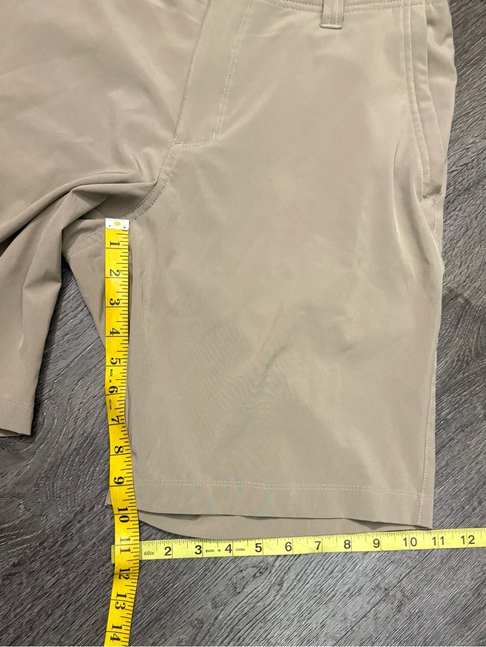 Columbia Eaglecrest Shorts Men 32 Beige Tan Omni-Shade Cargo Hiking Outdoor 10”